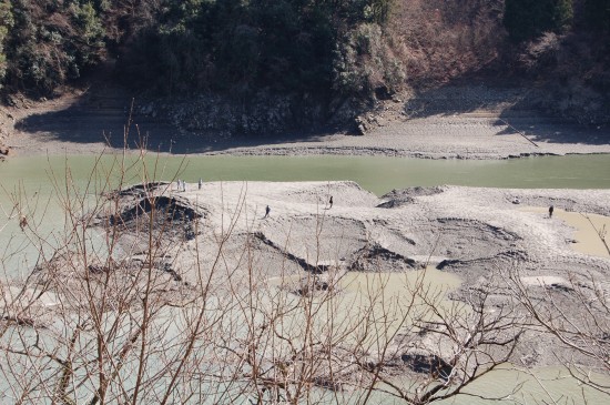 佐久間ダム湖