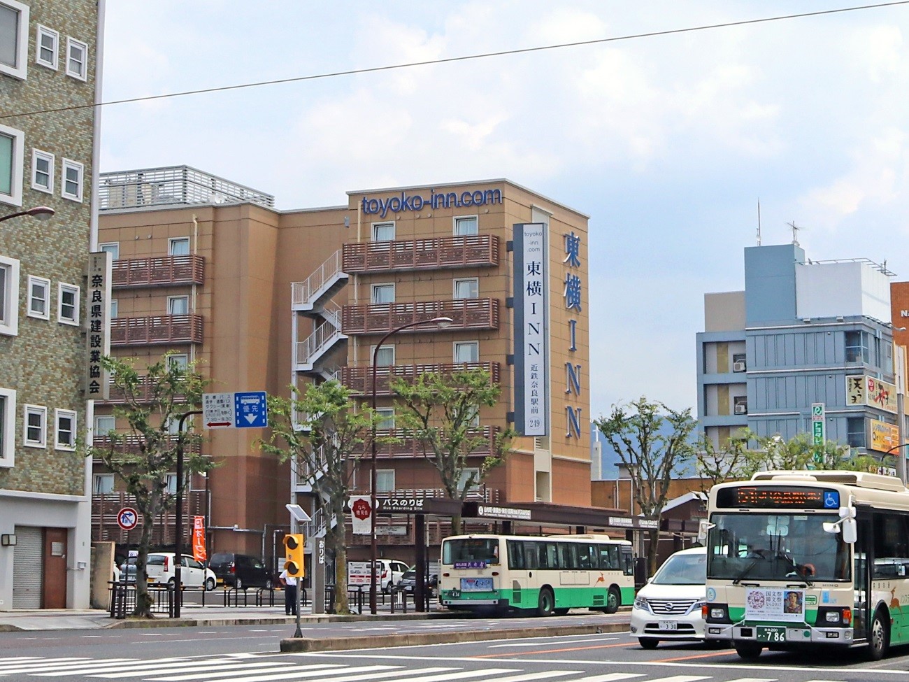 奈良駅前「東横イン」