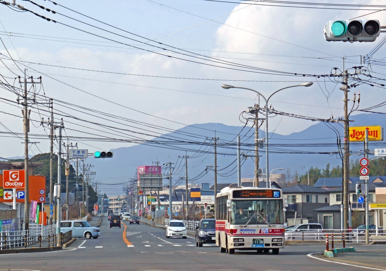 イオン近くの県道22号線