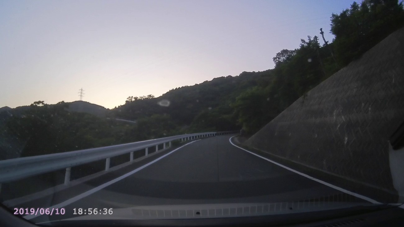 大久農道を国道197号線（山頂道路）へと登る