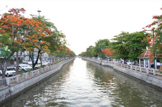 バンコクの旧市街と新市街を分ける運河