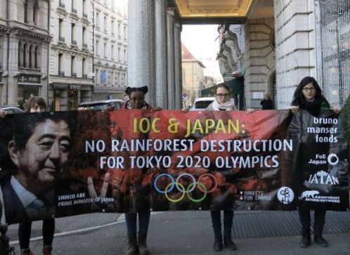 国際オリンピック委員会（IOC）に東京五輪での熱帯材の中止を求めるアクション
