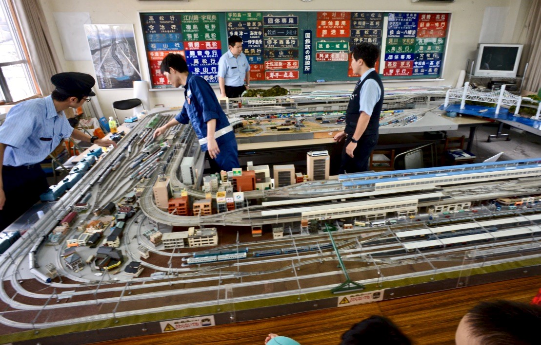 Nゲージ鉄道ジオラマ展示