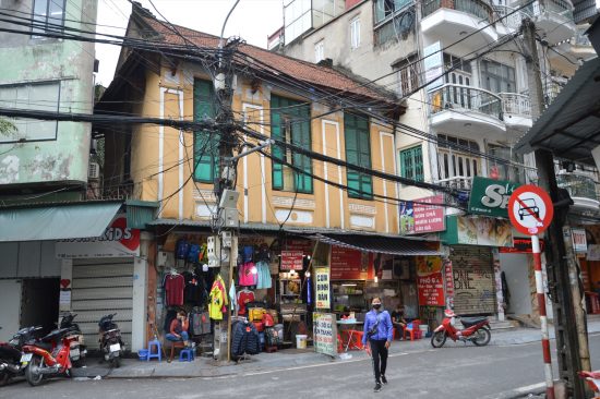 ハノイの旧市街は、日本人が想像するベトナムらしい街並み