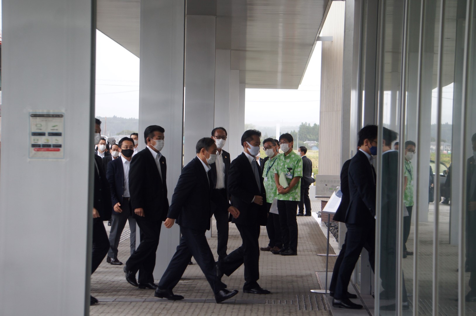 福島訪問をした菅首相