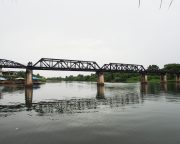 クウェー河鉄橋