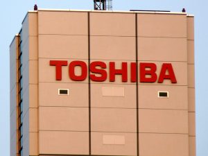 東芝