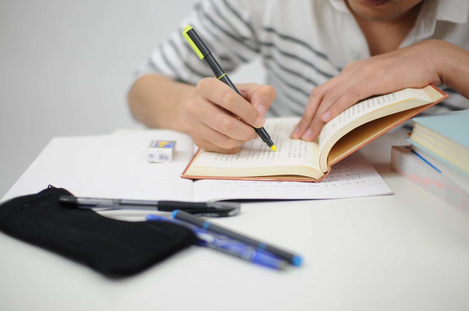 なぜ小学生から英語を学ぶようになっても日本人は英語が駄目なのか 外国人や英語教師が見た 日本人の英語 ハーバー ビジネス オンライン