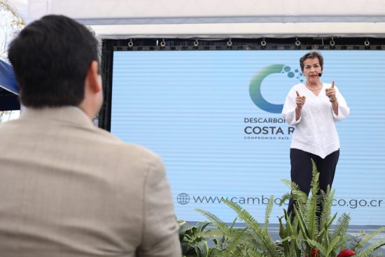 クリスティアーナ・フィゲーレス元気候変動枠組条約締結国会議事務局長も脱炭素化国家計画発表式典で挨拶