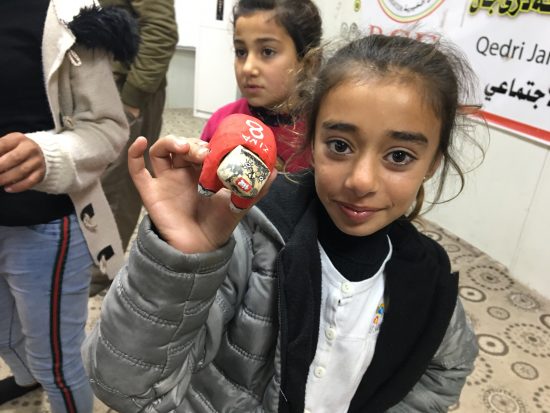 シリア難民の子供が作ったサカベコ