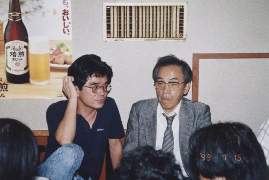 免田栄さんと筆者　