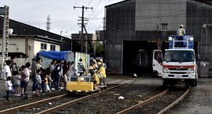 両運転台式軌道自転車の乗車体験