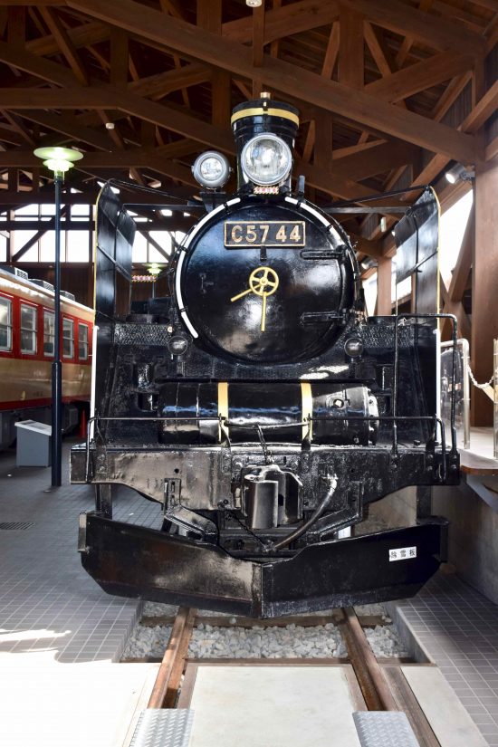 四国鉄道文化館南館で展示されているC57-44