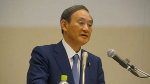 総裁選出馬会見を行う菅官房長官