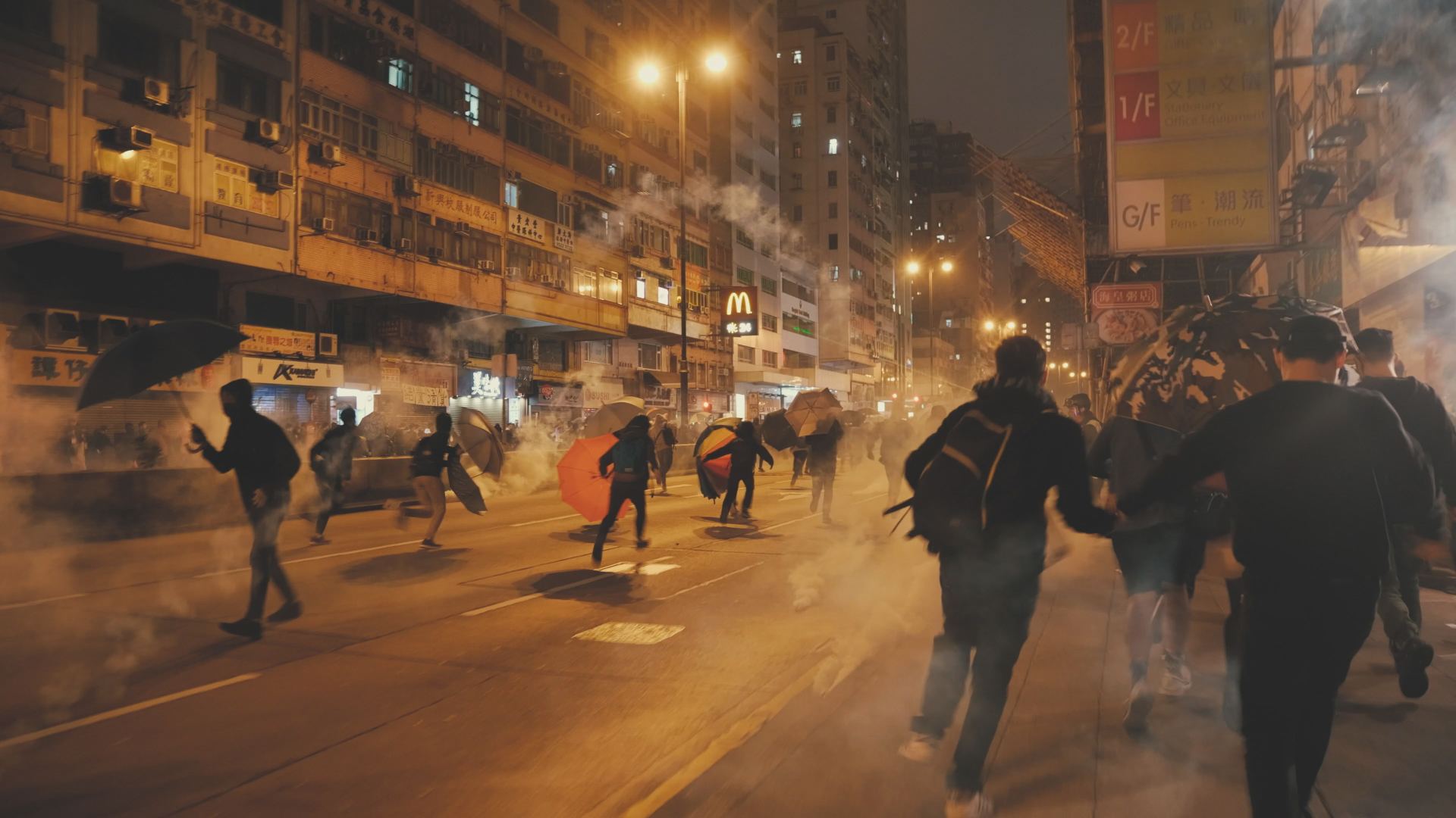 催涙スプレーを浴びながら撮影。香港民主化運動を捉えたドキュメンタリー『香港画』　監督インタビュー