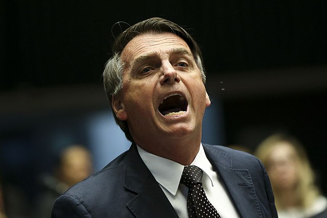 トランプ政権の崩壊で孤立感に苛まれる「カリオカのトランプ」、ブラジルのボルソナロ大統領